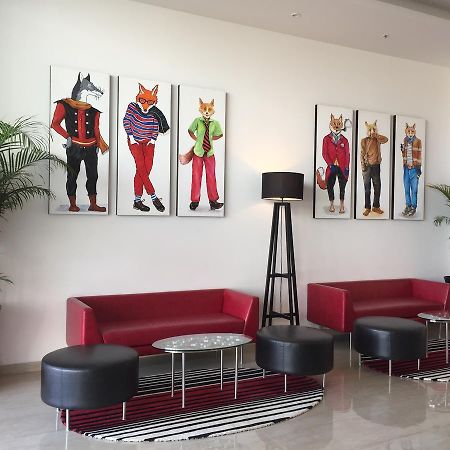 Red Fox By Lemon Tree Hotels, Sector 60, Gurugram Gurgaon Exterior foto