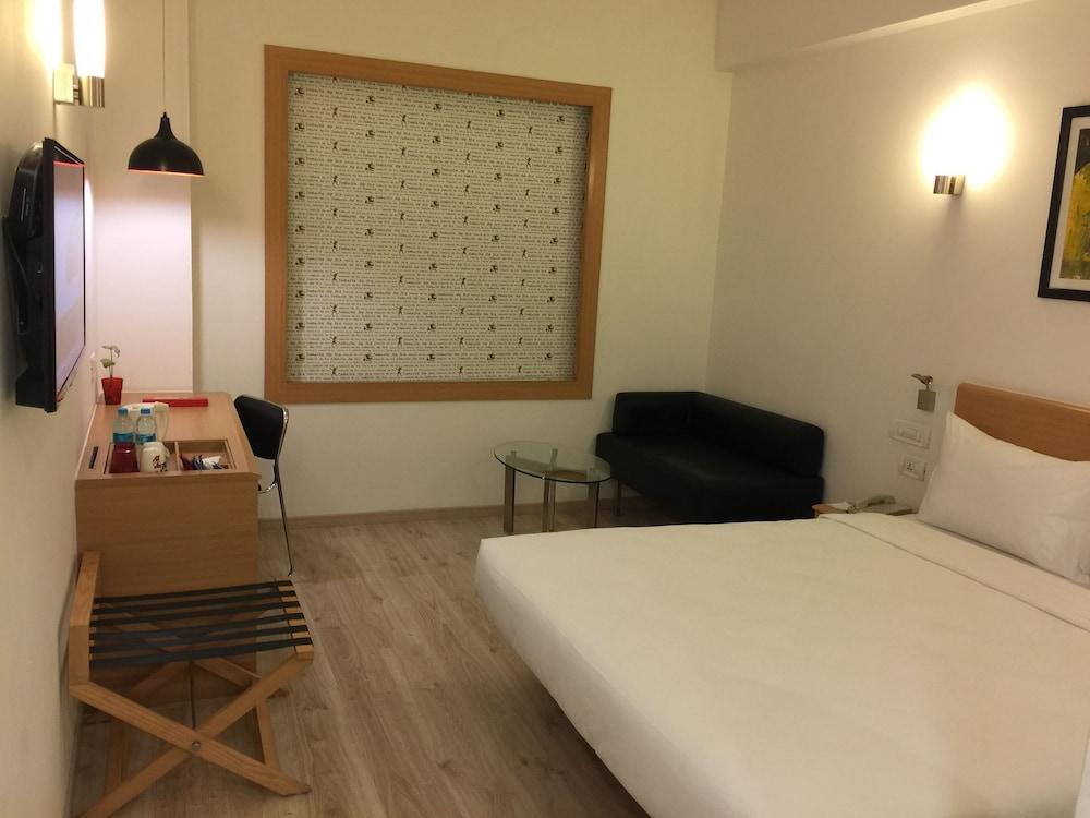 Red Fox By Lemon Tree Hotels, Sector 60, Gurugram Gurgaon Exterior foto