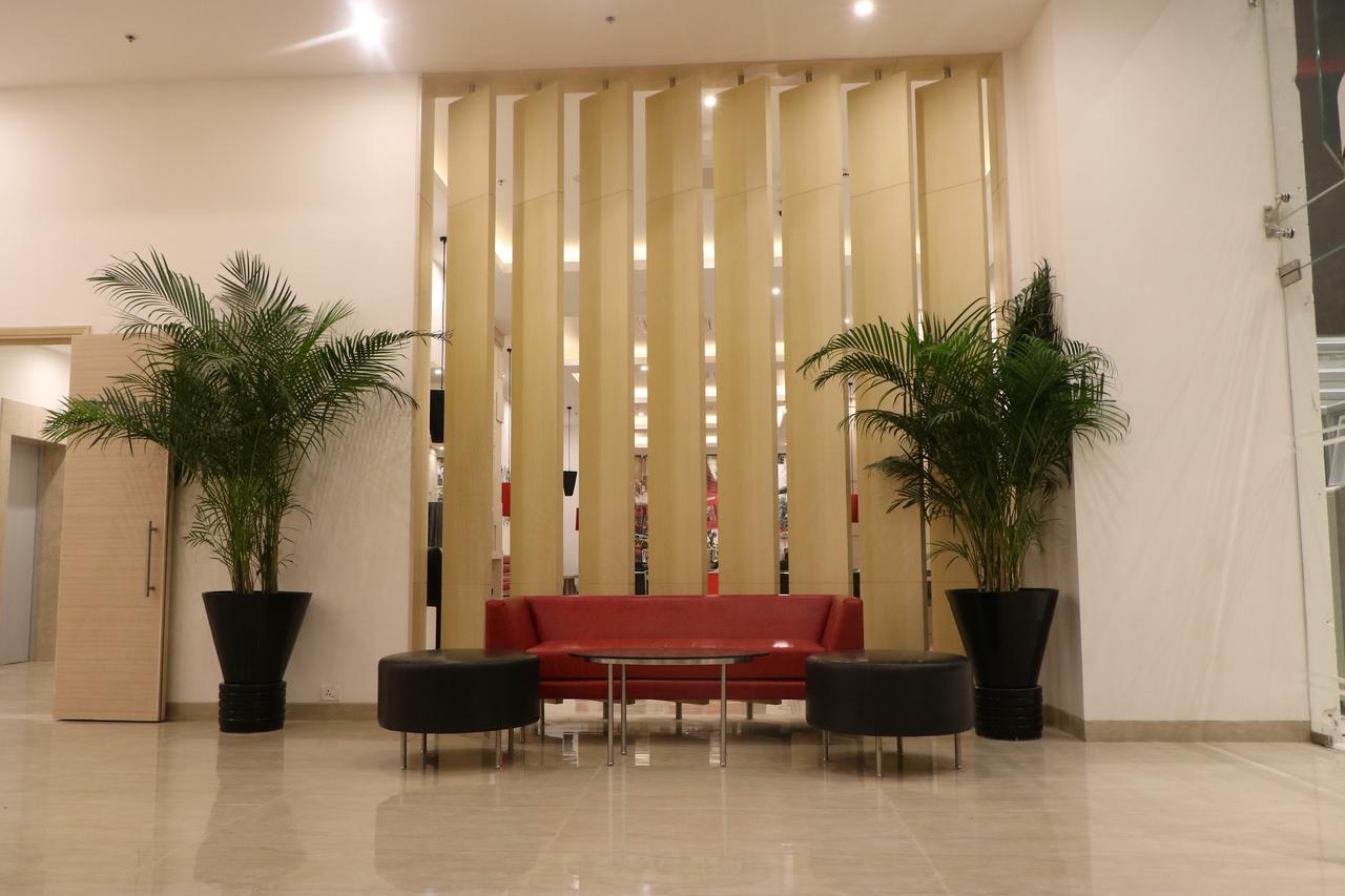 Red Fox By Lemon Tree Hotels, Sector 60, Gurugram Gurgaon Exterior foto